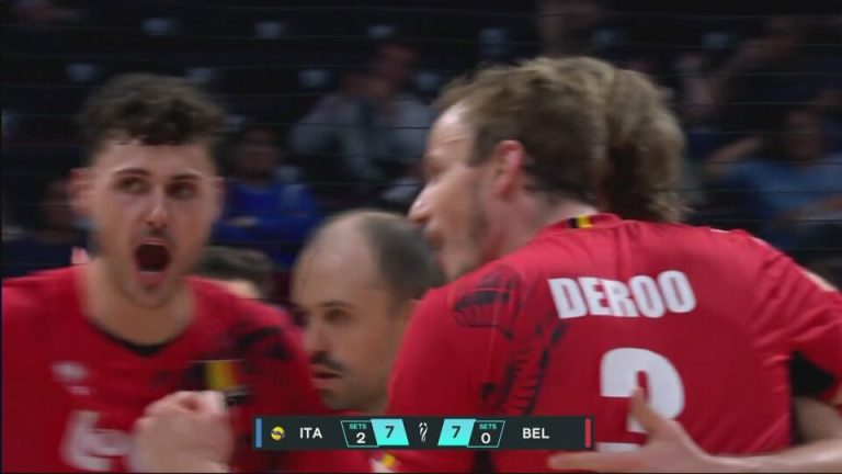 mannenvolleybal wint drie west-weekprijzen, een indrukwekkende prestatie die hun talent en inzet in de spotlight zet.