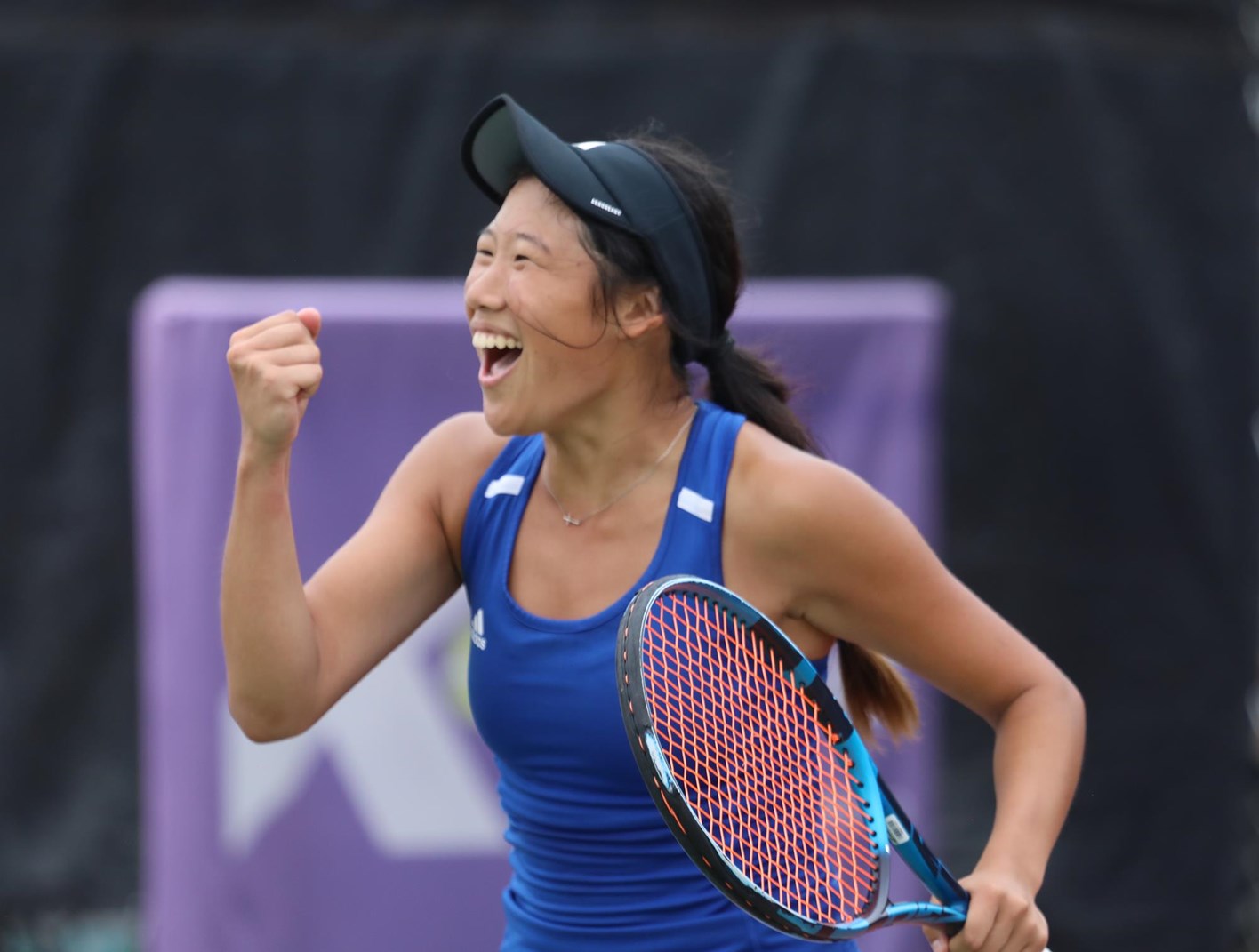 new hartford meisjes winnen overtuigend de class a titel en tonen sterk teamwork en doorzettingsvermogen.