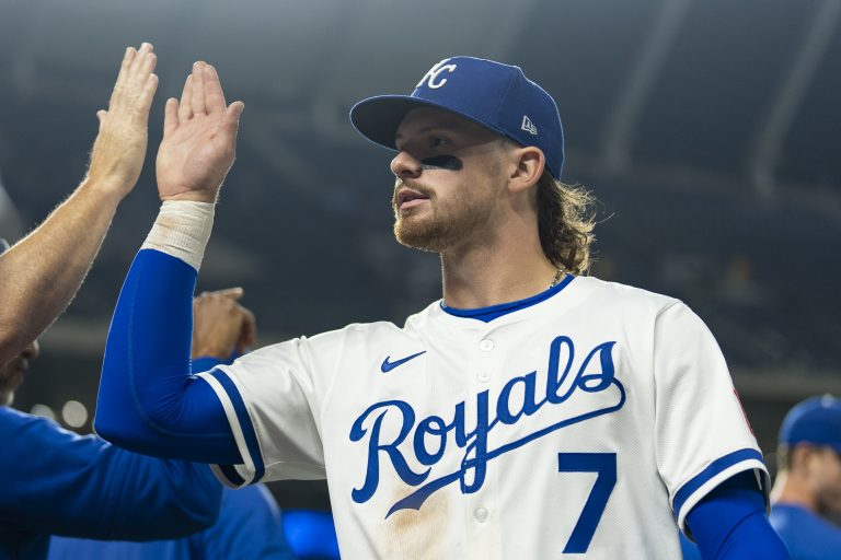 ontdek waarom bobby witt jr. het wbc verlaat na een onverwachte actie. lees meer over de achtergronden en gevolgen van deze verrassende beslissing.