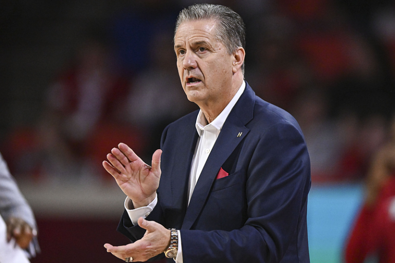 calipari uit zijn wens na de zwaarste nederlaag van arkansas en kijkt vooruit naar herstel.