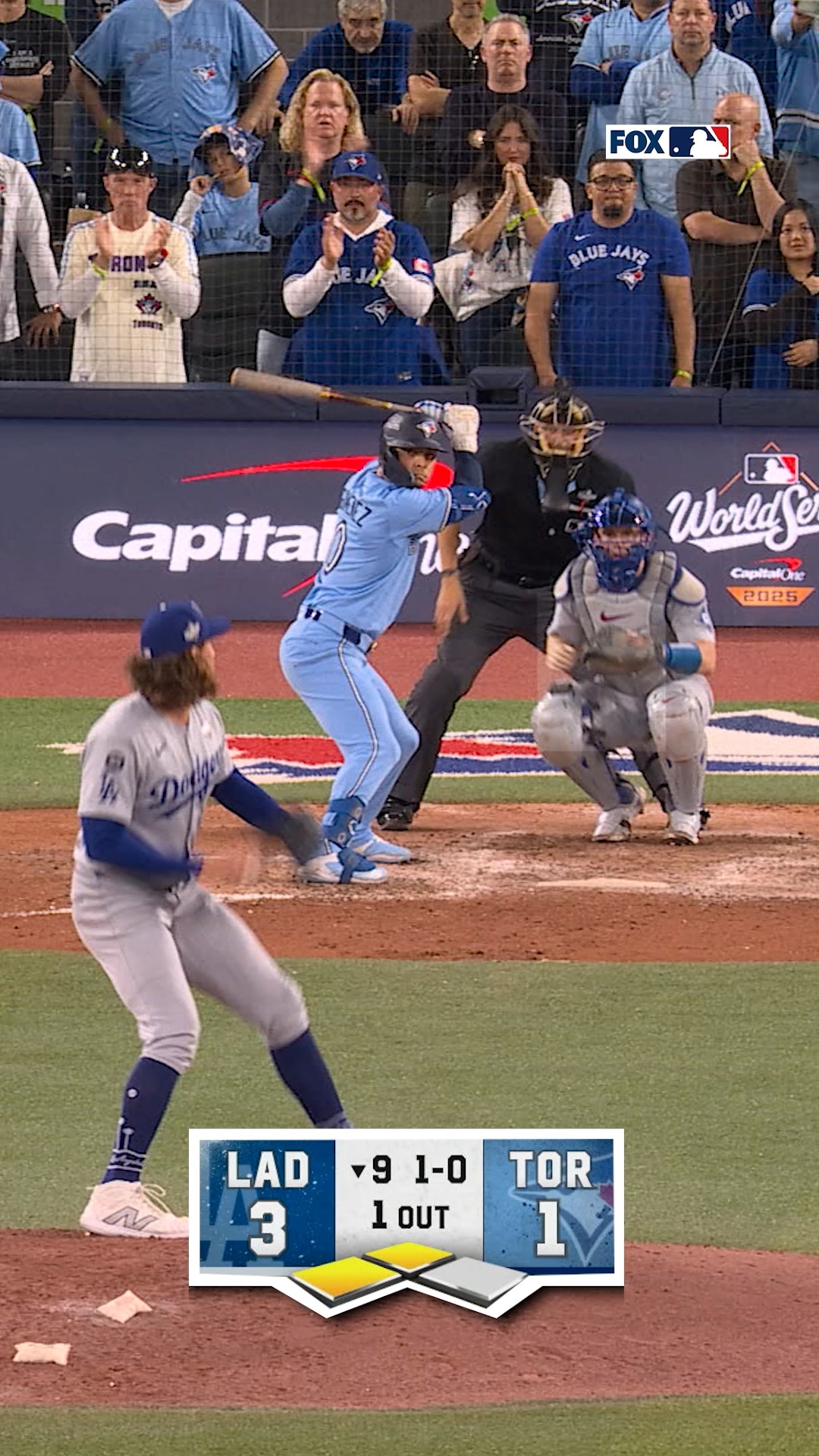 kike hernandez kiest ervoor om deel te nemen aan de world baseball classic in plaats van de world series, waardoor hij zijn toewijding aan internationaal honkbal toont.