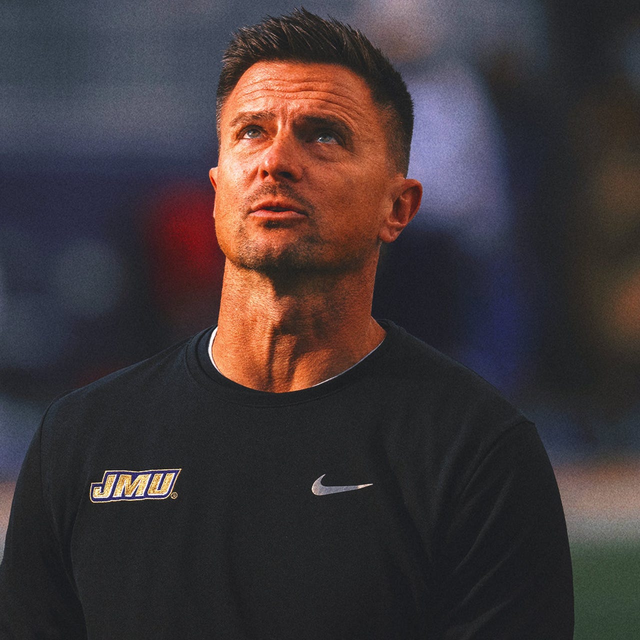 ucla voetbalcoach bob chesney gaat viraal met zijn indrukwekkende prestaties en unieke trainingsmethoden.