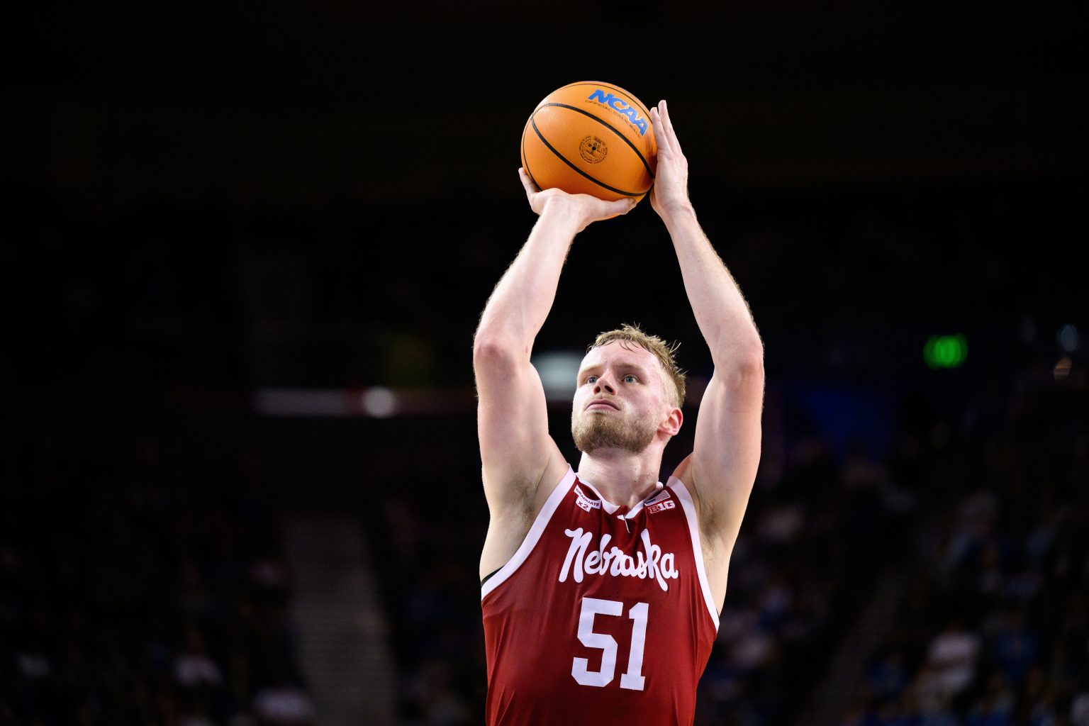 ontdek waar je de basketbalwedstrijd iowa vs nebraska live kunt kijken. bekijk de beste streamingopties en uitzendingstijden voor deze spannende wedstrijd.