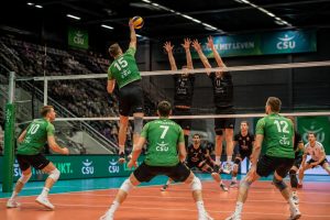het csu volleybalseizoen start met uitdagende wedstrijden, inclusief een confrontatie met een top-15 tegenstander. bereid je voor op spannende acties en sterke competitie.
