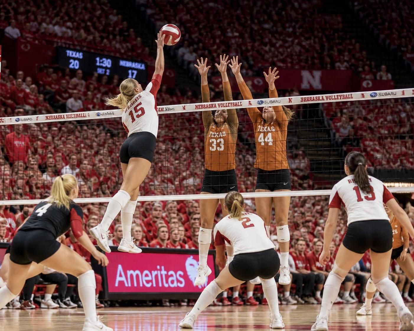 live-updates, statistieken en hoogtepunten van de volleybalwedstrijd tussen nebraska en texas.