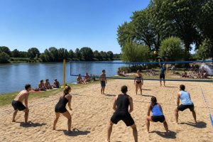 het seizoen voor recreatief volleybal begint op 27 augustus. blijf op de hoogte van het laatste nieuws en evenementen in river country nieuws.
