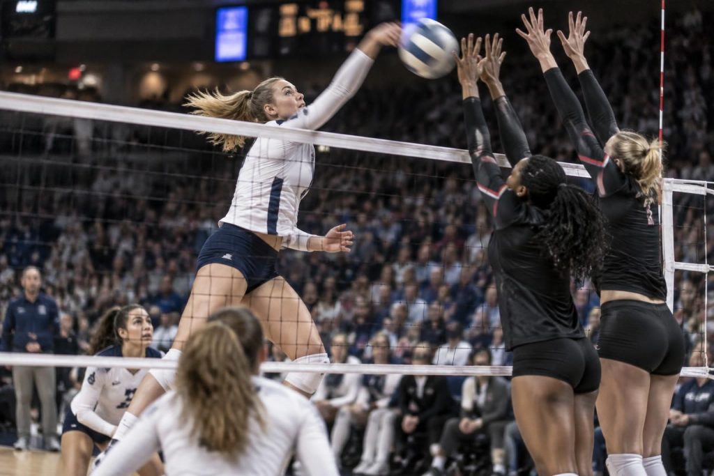ontdek de nieuwste avca coaches poll na speelweek 5 van het collegevolleybal en bekijk welke teams stijgen, dalen of hun positie behouden.